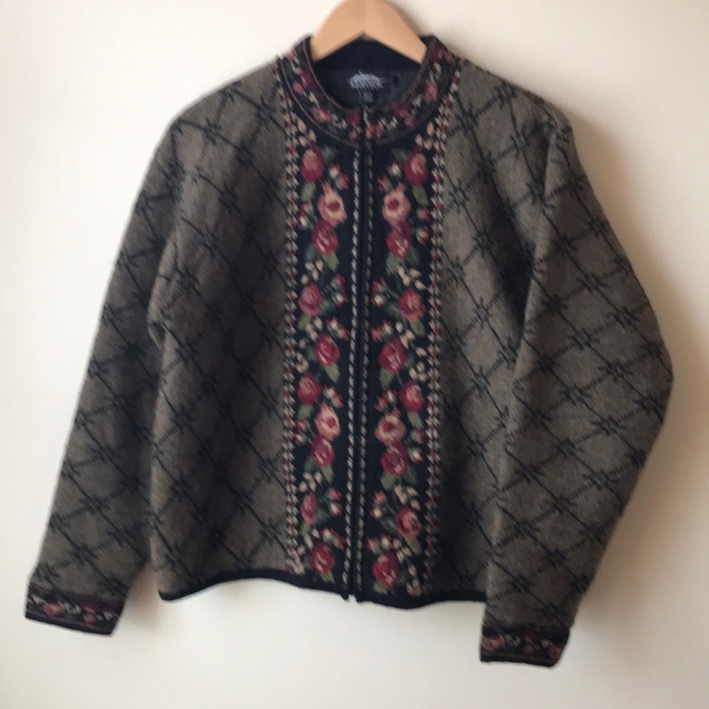 Icelandic Design sweater jacket